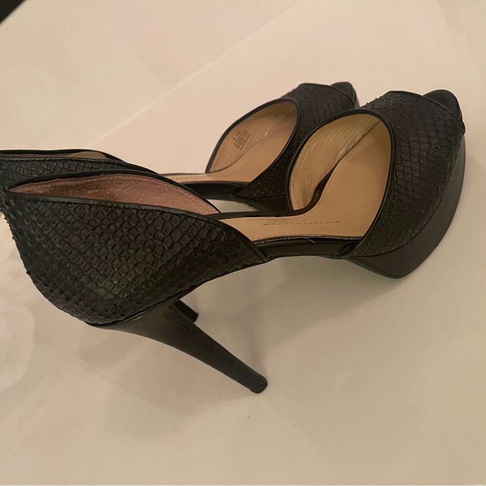 GIANNI BINI BLACK PEEP TOE HEELS